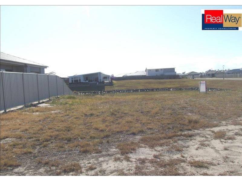 3 Bounty Circuit, Eli Waters QLD 4655