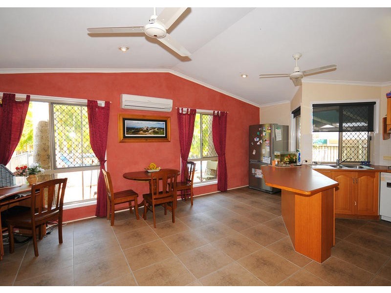 67 Ladbroke Court, Urangan QLD 4655