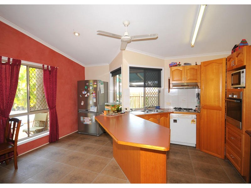 67 Ladbroke Court, Urangan QLD 4655