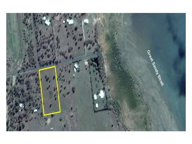 15 Beck Rd, Urangan QLD 4655