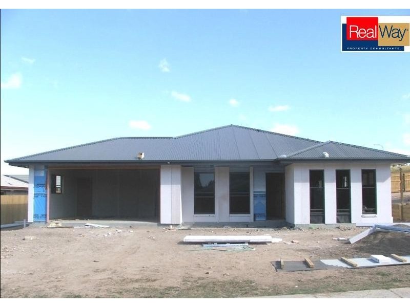 5 Bay Breeze Close, Wondunna QLD 4655