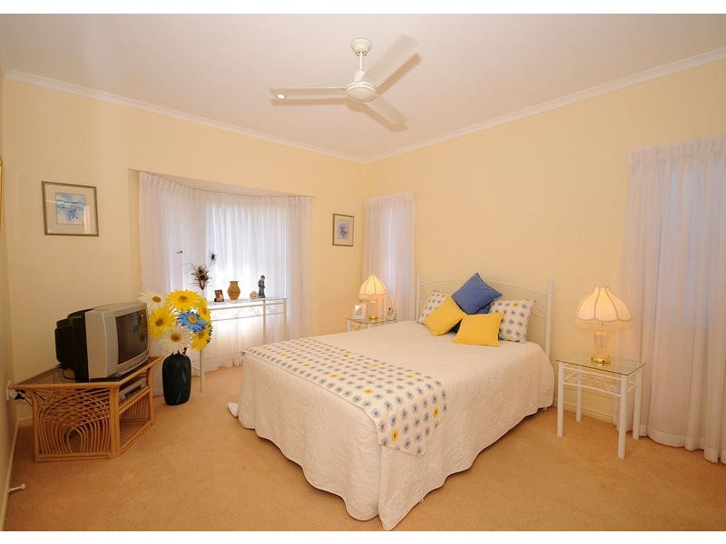 Lot 93 Seachange Lifestyle Resort, Seagull Crt, 34 Elizab, Urangan QLD 4655