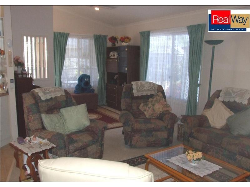 326 7 Golden Shores, Bay Drive, Pialba QLD 4655