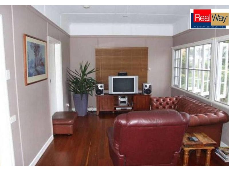 122 Long Street, Point Vernon QLD 4655