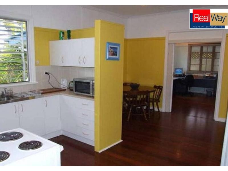 122 Long Street, Point Vernon QLD 4655