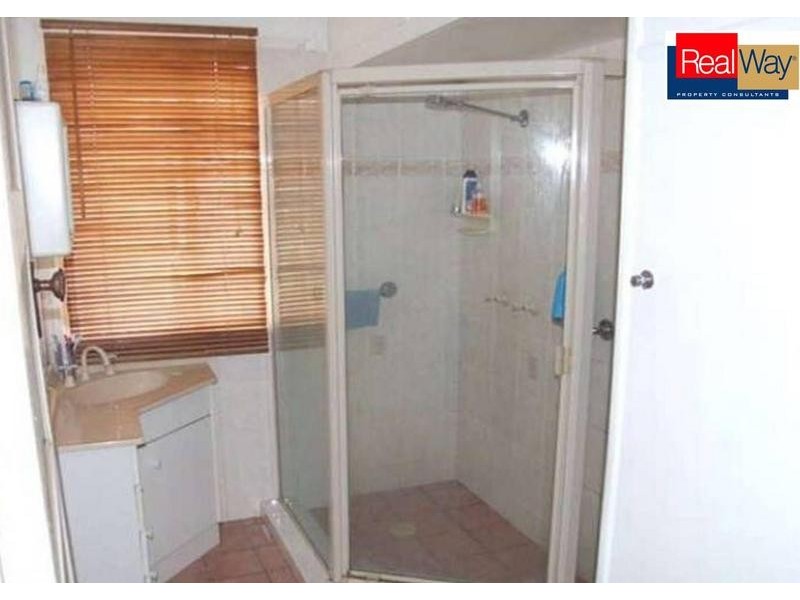 122 Long Street, Point Vernon QLD 4655