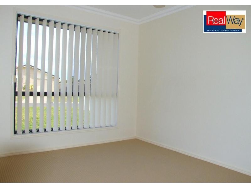 7 Isis Court, Eli Waters QLD 4655