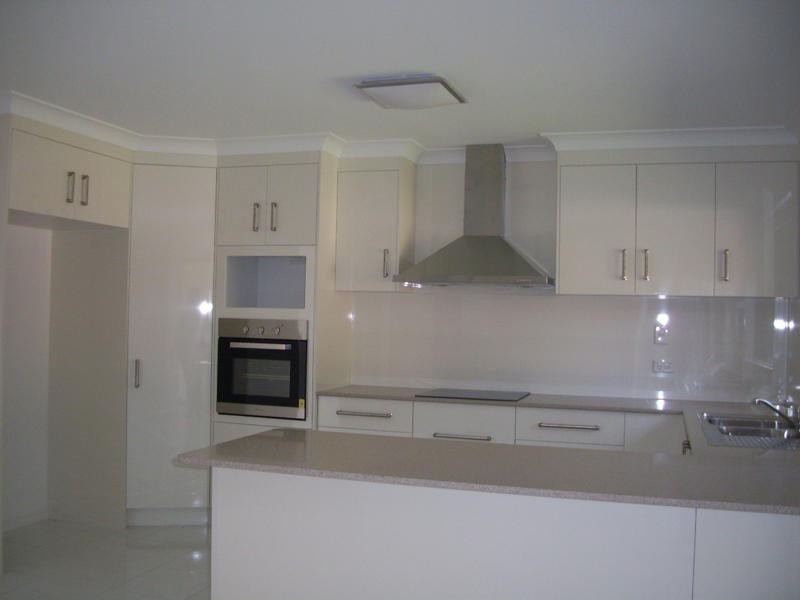 15 Zac Court, Urraween QLD 4655