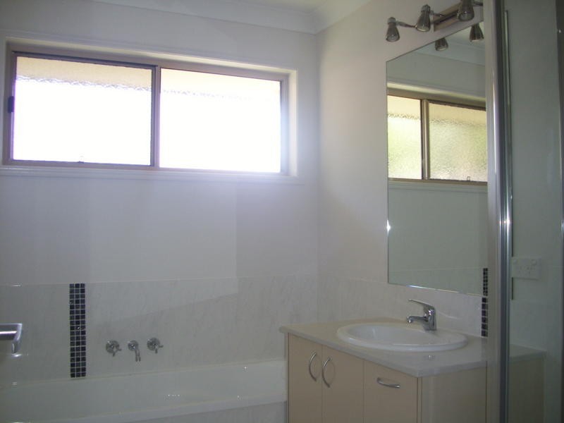 15 Zac Court, Urraween QLD 4655