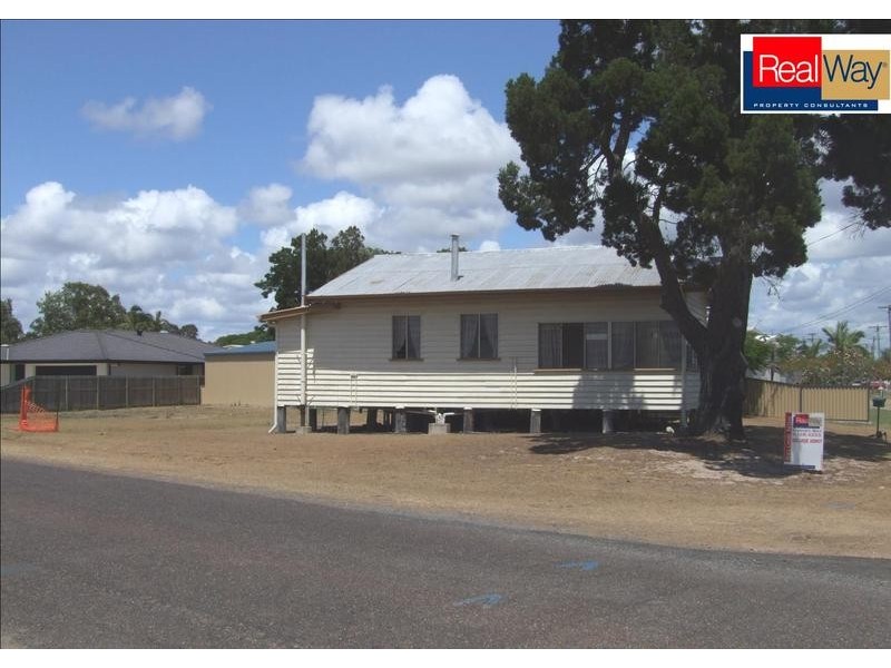 55 Ocean Street, Torquay QLD 4655