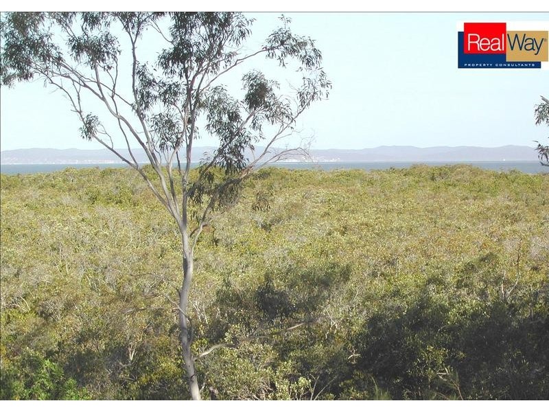 1 Shore Road East, Booral QLD 4655