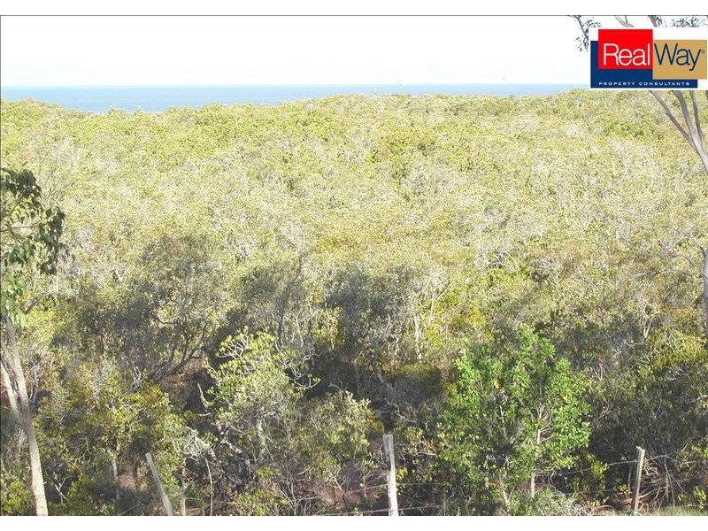 1 Shore Road East, Booral QLD 4655
