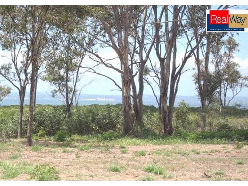 1 Shore Road East, Booral QLD 4655