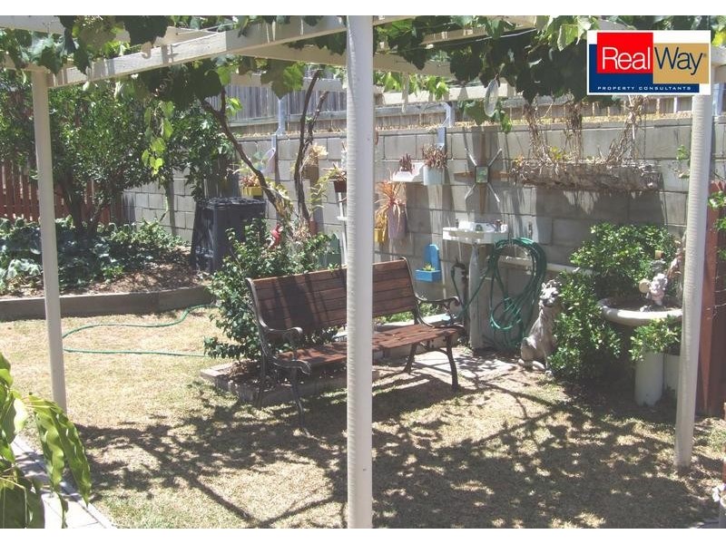 305 Boat Harbour Drive, Scarness QLD 4655