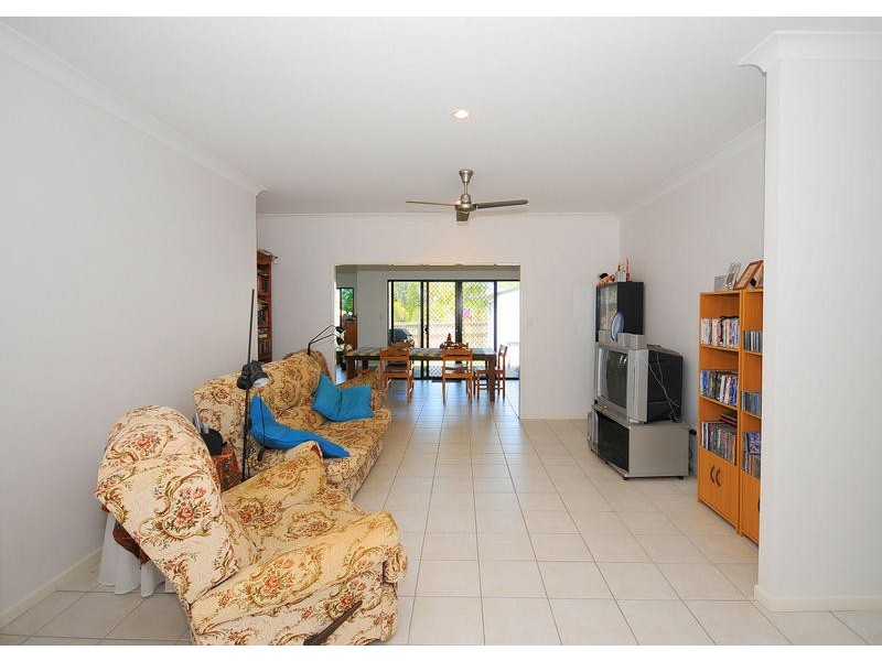 22 Polson Street, Point Vernon QLD 4655