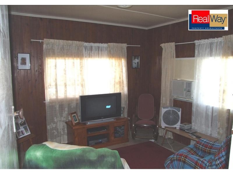 37 Ocean Street, Torquay QLD 4655