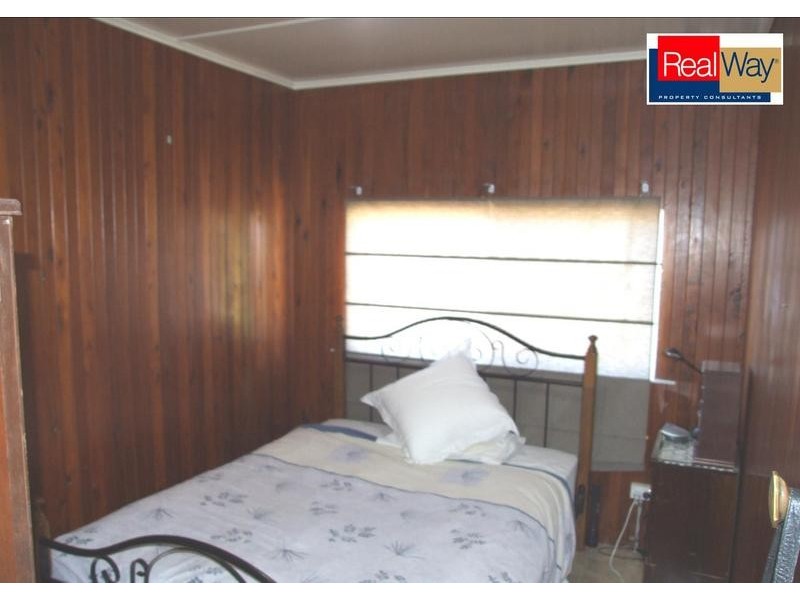 37 Ocean Street, Torquay QLD 4655