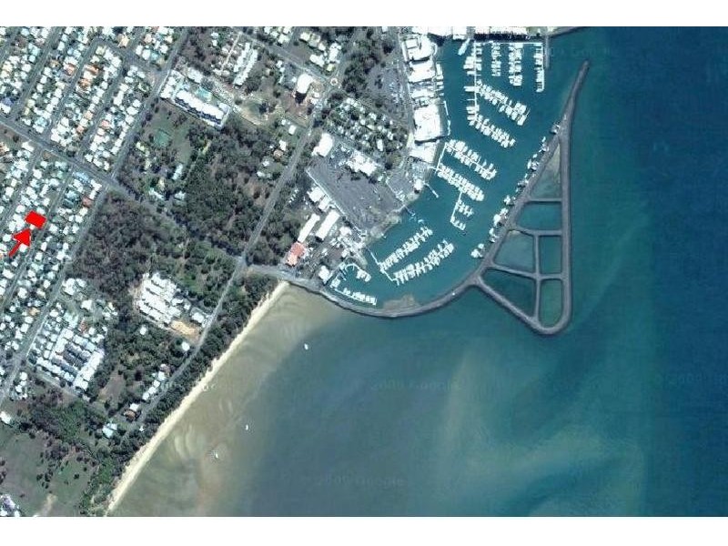 39 Drummond Street, Urangan QLD 4655