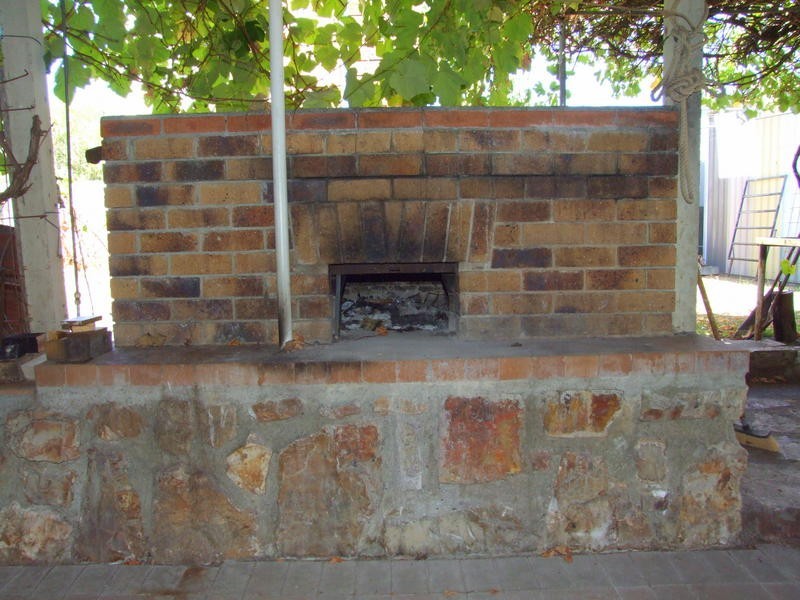 39 Drummond Street, Urangan QLD 4655