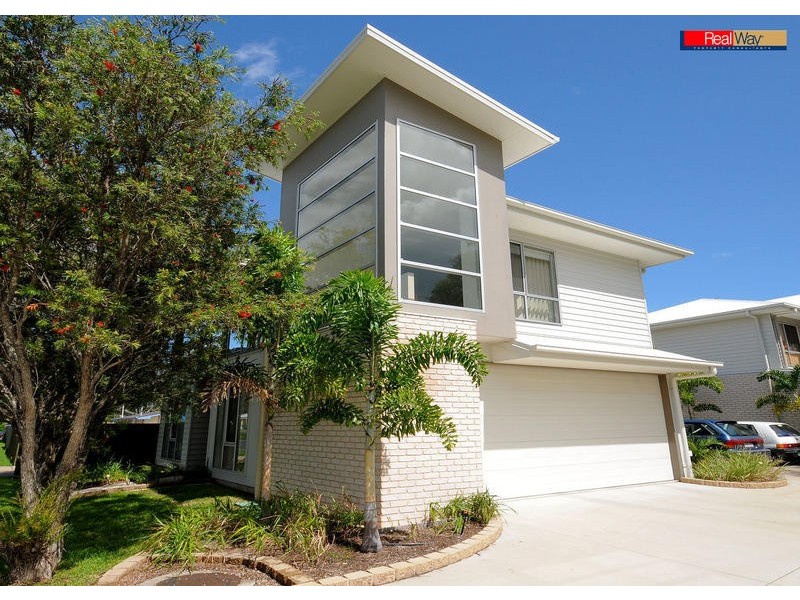 8/ 201 Torquay Tce, Torquay QLD 4655