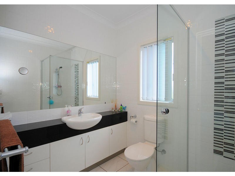 8/ 201 Torquay Tce, Torquay QLD 4655