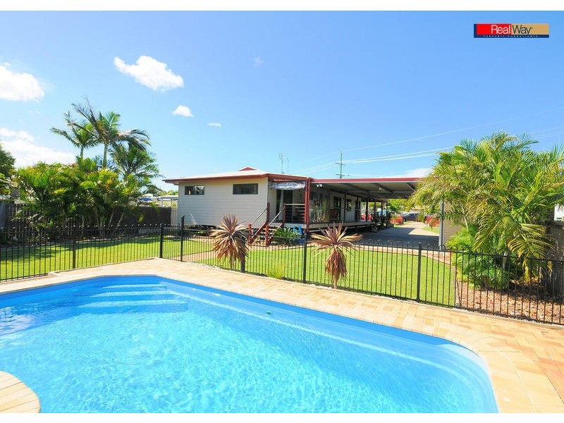 8 Mylne Court, Torquay QLD 4655