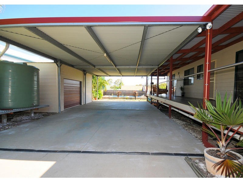 8 Mylne Court, Torquay QLD 4655