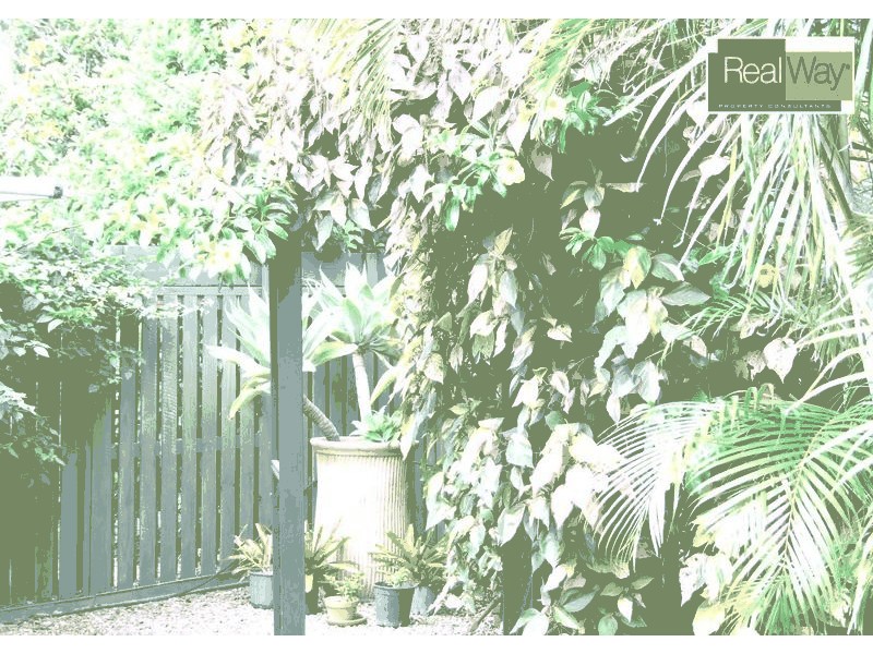 7 Brooke Court, Torquay QLD 4655