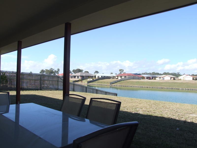 32 Earl St Vincent Circuit, Eli Waters QLD 4655