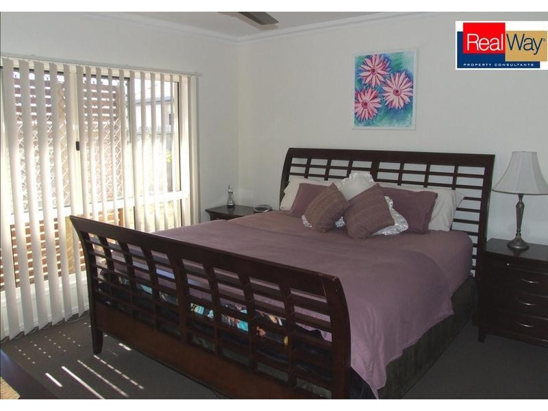 32 Earl St Vincent Circuit, Eli Waters QLD 4655