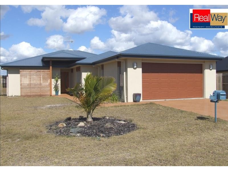 32 Earl St Vincent Circuit, Eli Waters QLD 4655
