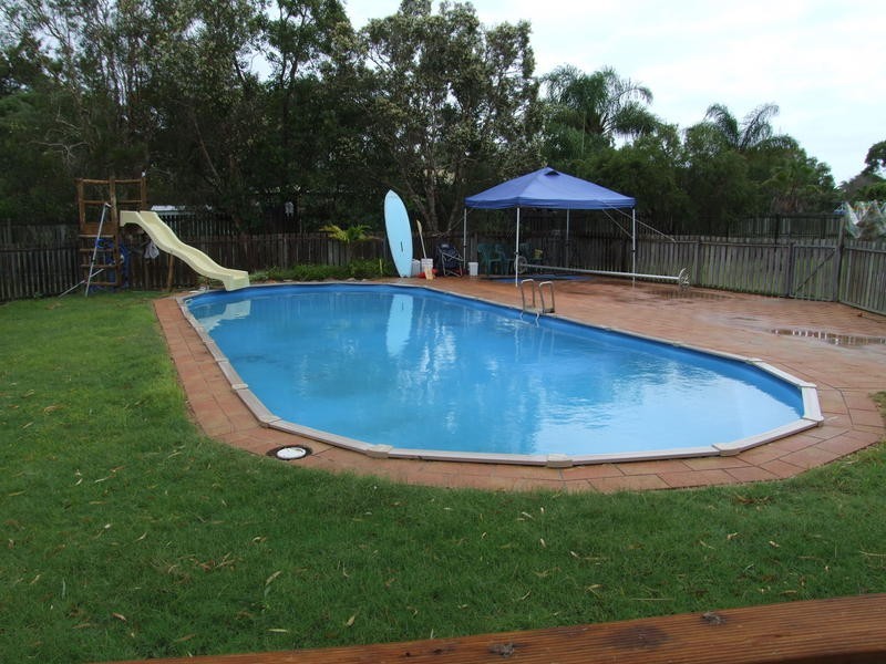 49 Ladbroke Crescent, Urangan QLD 4655