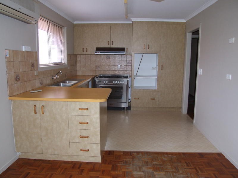 14 Galatea Street, Point Vernon QLD 4655