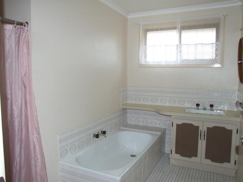 14 Galatea Street, Point Vernon QLD 4655