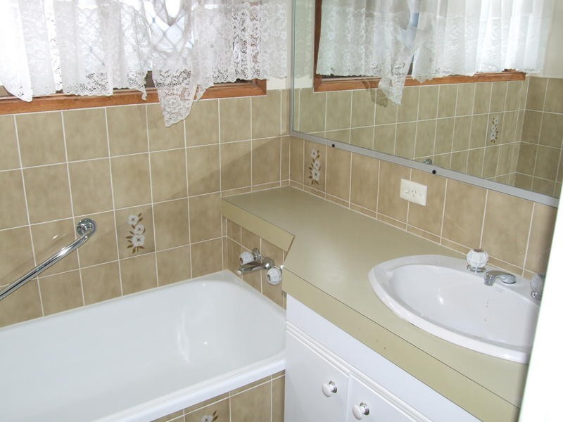 6 Wonga St, Scarness QLD 4655