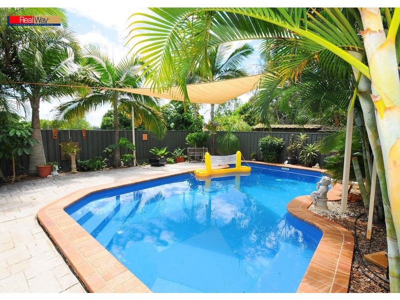 7 Jacaranda St, Torquay QLD 4655