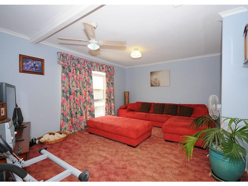 7 Jacaranda St, Torquay QLD 4655