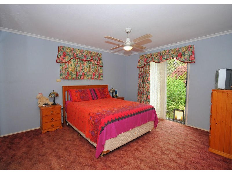 7 Jacaranda St, Torquay QLD 4655