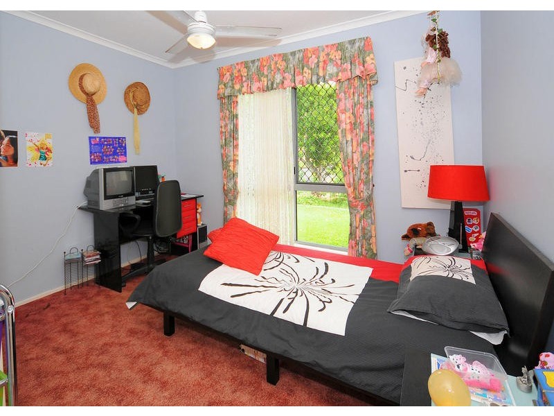 7 Jacaranda St, Torquay QLD 4655