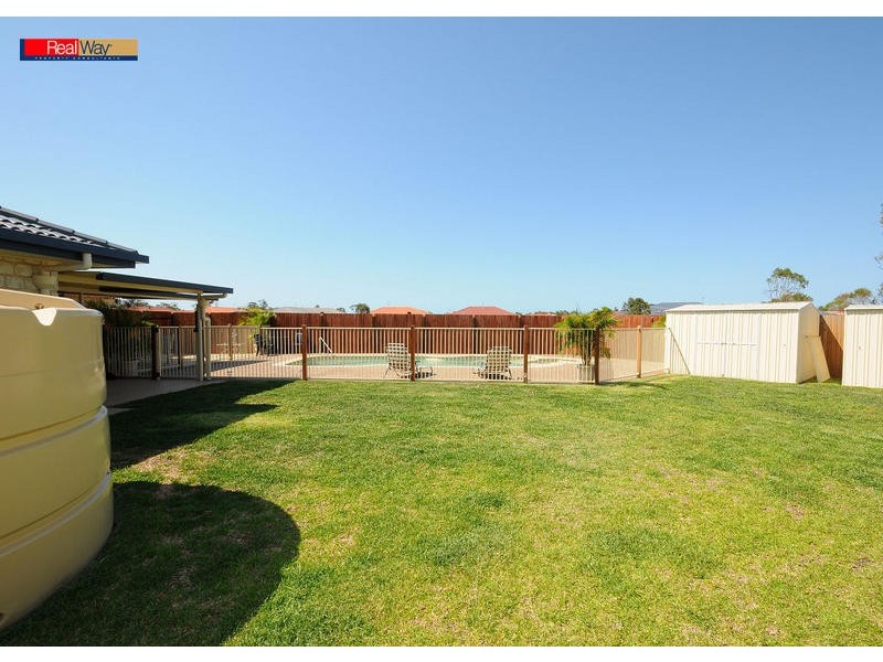 16 Kingston Ct, Point Vernon QLD 4655