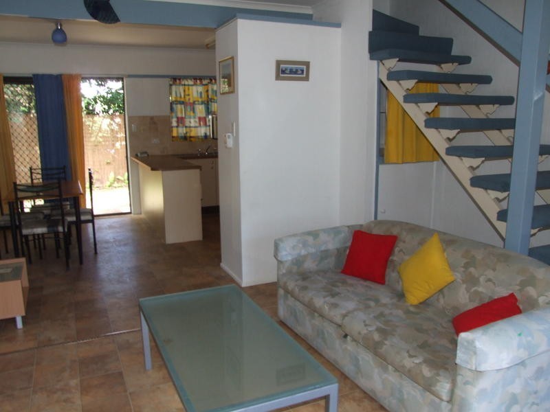 10/ 436 Esplanade, Torquay QLD 4655