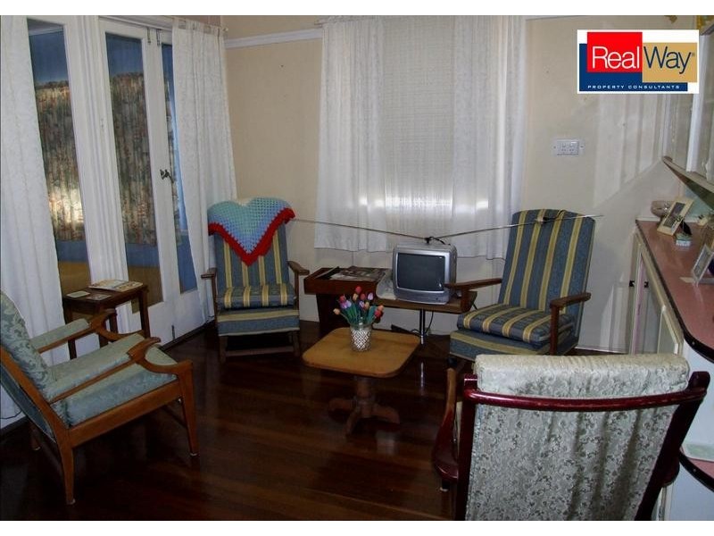 18 Gossner St, Scarness QLD 4655