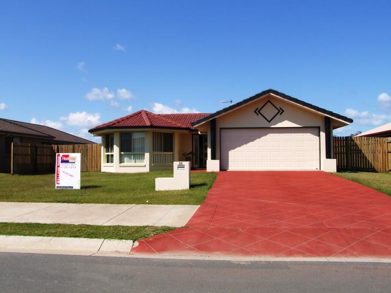 94 Endeavour Way, Eli Waters QLD 4655