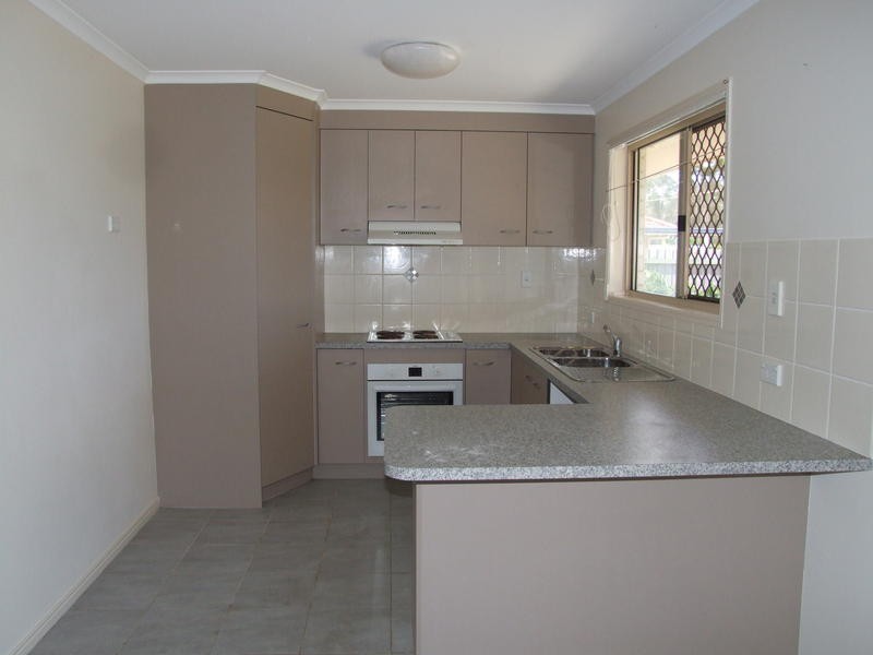 9 Kensi Ct, Point Vernon QLD 4655