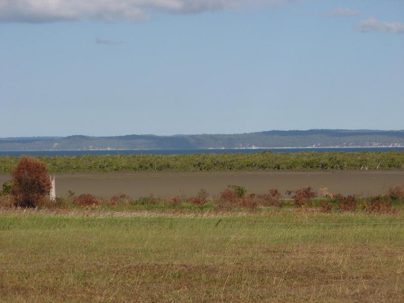 3 Tranquility Court, River Heads QLD 4655