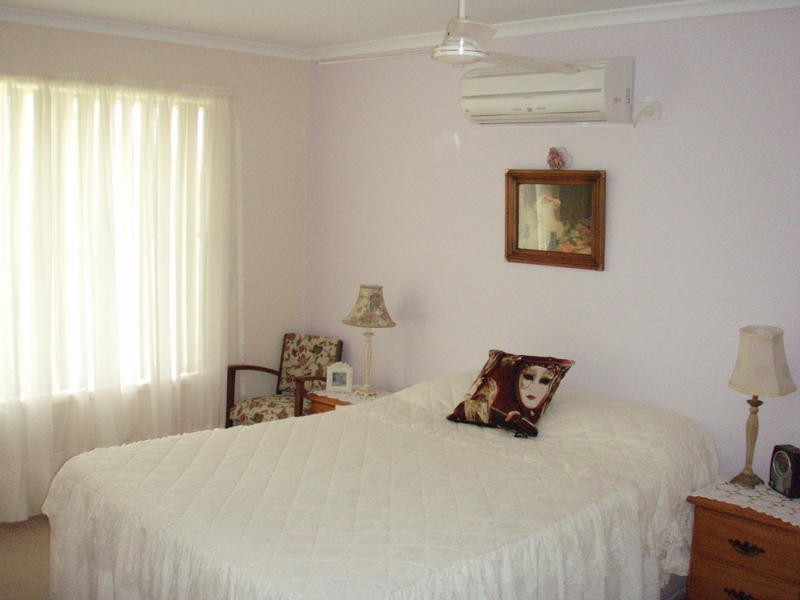 91 Wattle St, Point Vernon QLD 4655
