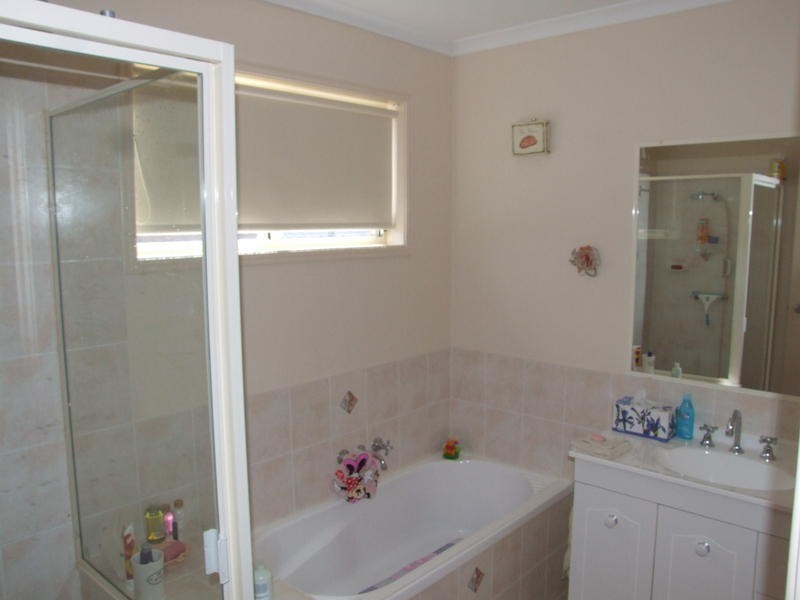 91 Wattle St, Point Vernon QLD 4655