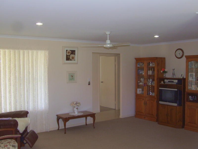 91 Wattle St, Point Vernon QLD 4655