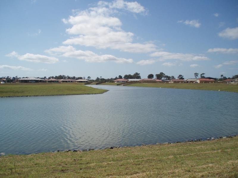Lot 103 Bounty Circuit, Eli Waters QLD 4655