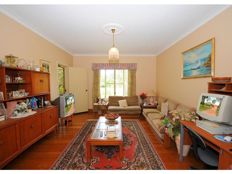 42 Palmwood Drive, Dundowran Beach QLD 4655